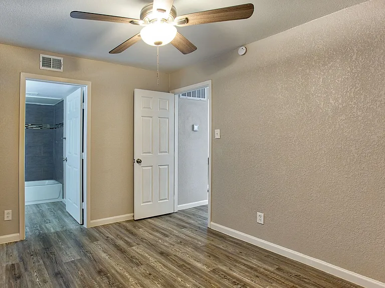 Athens Townhomes — Photo 15