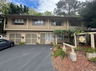 857 Pacific St, Monterey, CA 93940