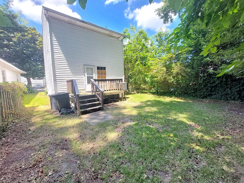 2nd image of 832 Westwood Ave