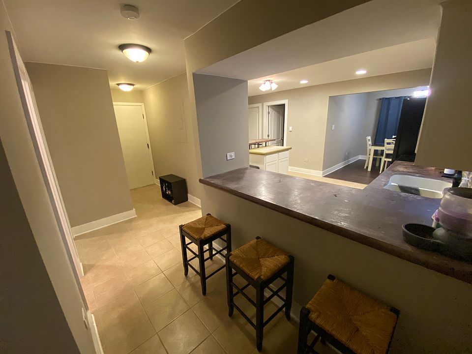 1st image of 15832 Terrace Dr Unit 01