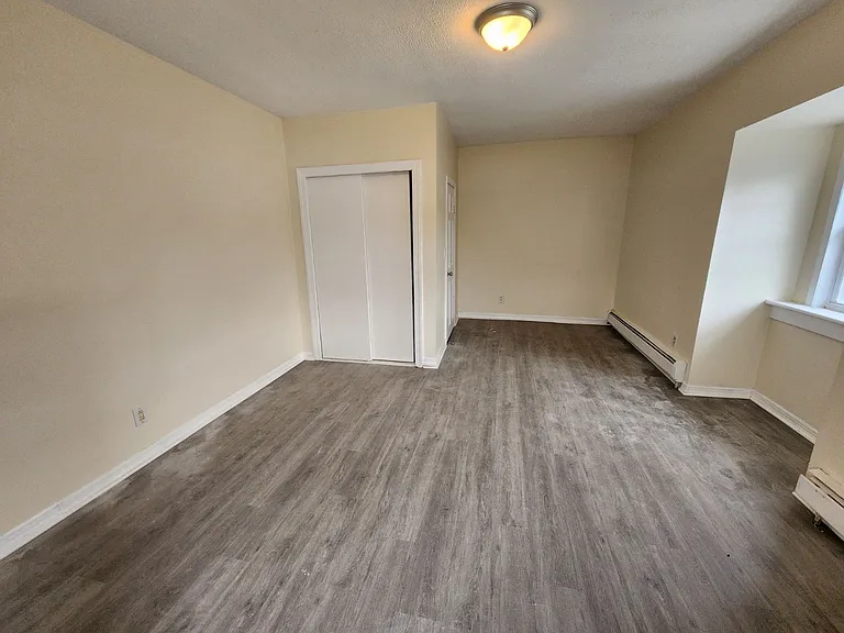 431 Madison Ave #3 — Photo 10