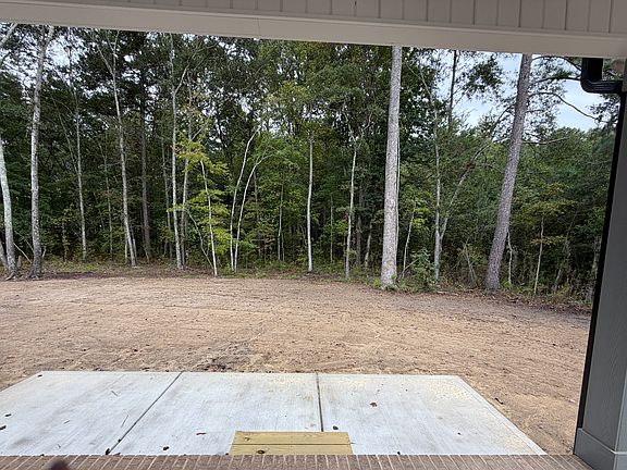 2nd image of 863 Jack Rd