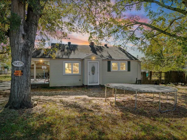 819 Gordon Street Ext, Greenville, SC 29611