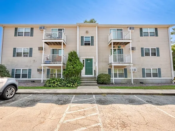 1471 Braley Rd APT 3, New Bedford, MA 02745