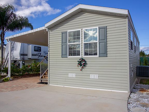 2nd image of 3074 Centaur Ln