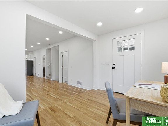 5th image of 5831 Corby St