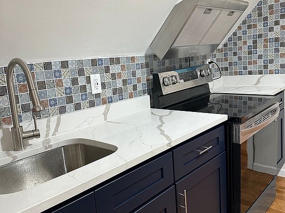 3rd image of 150 Delaware Ave #2B