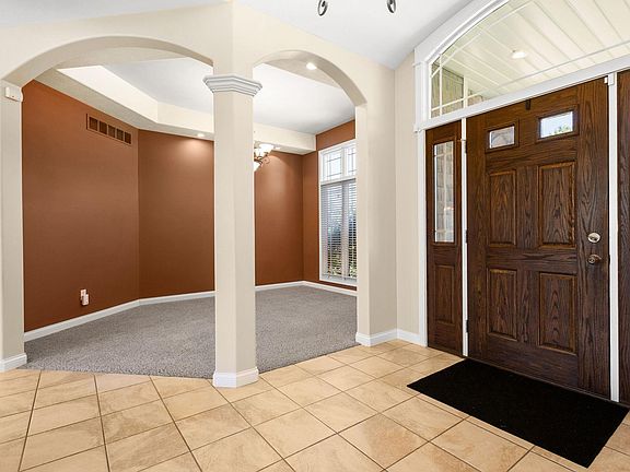 5th image of 57630 Hearth Stone Ct