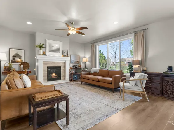 1286 W Laughton Dr, Meridian, ID 83646