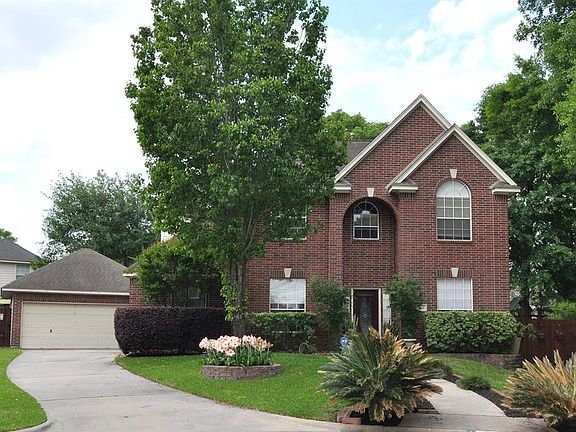 This property with a huge lot, fenced play-set and plenty of yard.