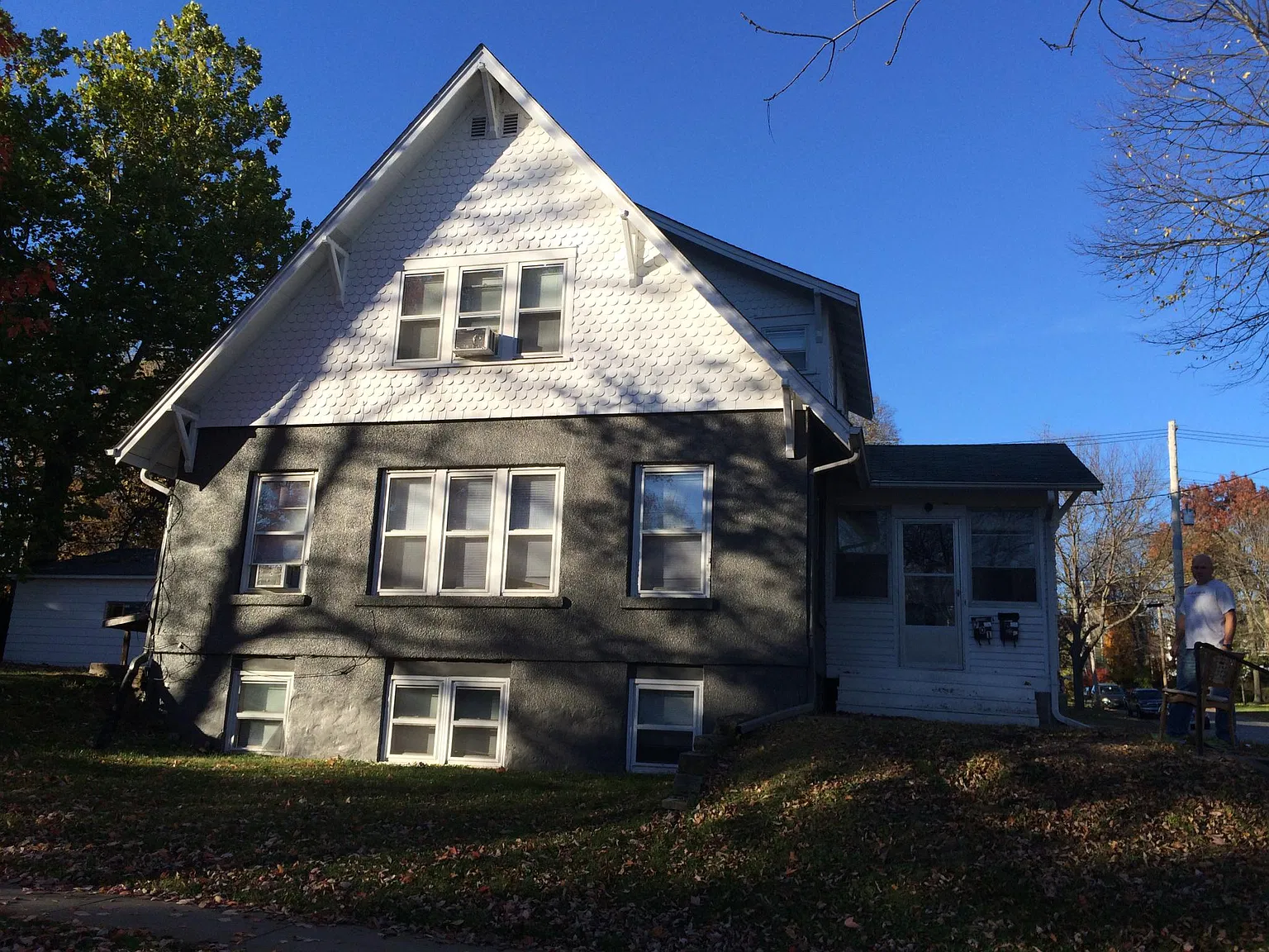 2 bed, 900 sqft, $1,500 — Photo 3
