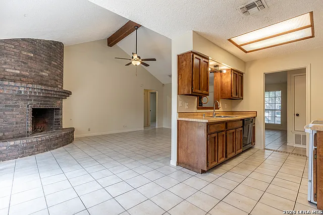 7750 Crooked Rd — Photo 10