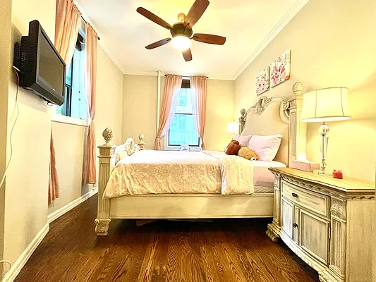 Rented by Compass | media 13