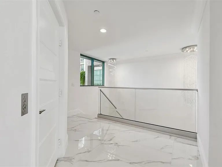 1560 Gulf Blvd #306 — Photo 12