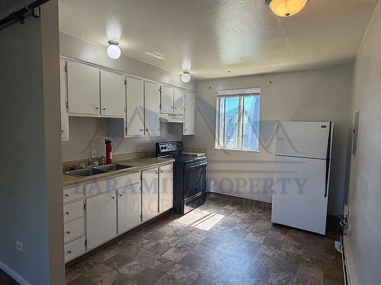 411 S 26th St #7 — Photo 3