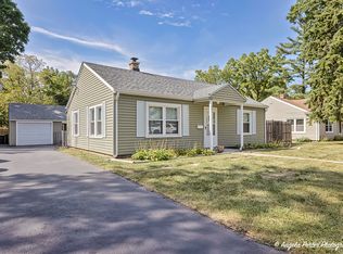 624 Wildwood Ave, Mundelein, IL