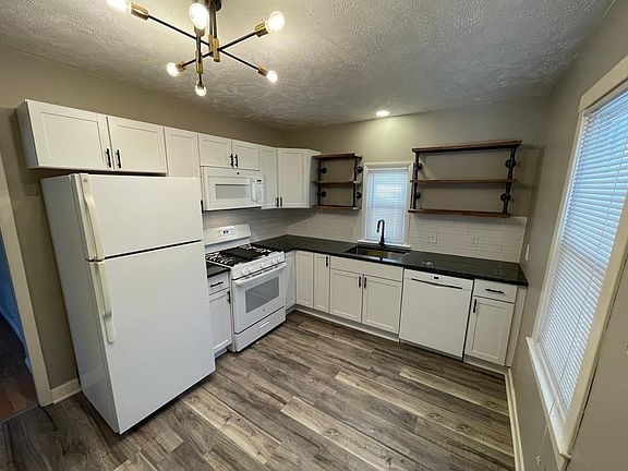 Brand new kitchen!