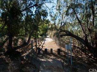 225 S Martinez Rd, Anaheim, CA 92808