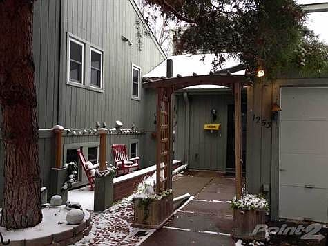 2nd image of 1253 Yellowstone Ave
