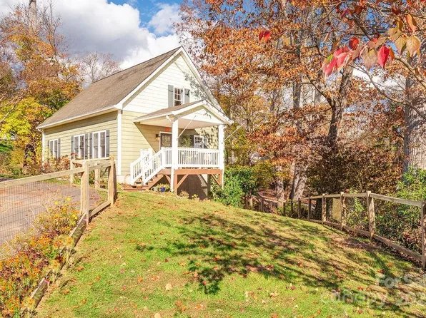 22 Dunkirk Rd, Asheville, NC 28803
