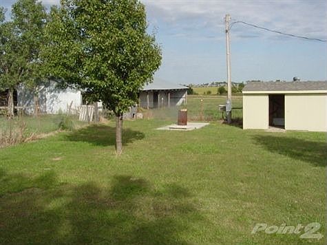 Extra Storage & Outbuildings!