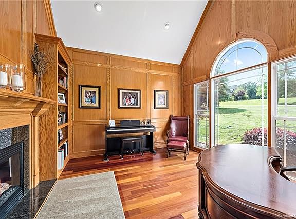 2nd image of 6013 Stonepath Ln