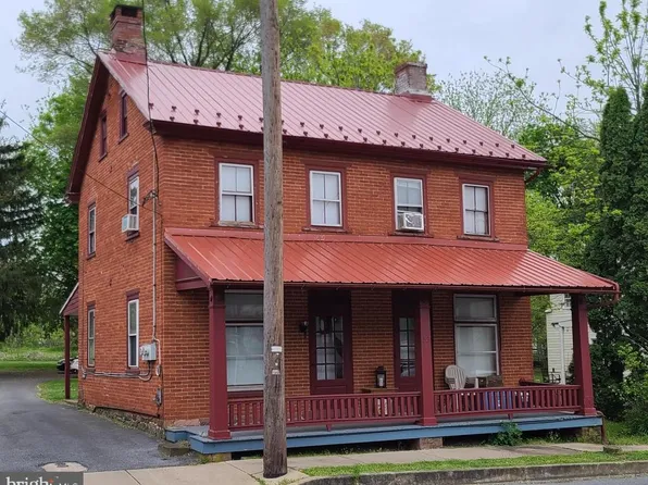 53 N Reamstown Rd, Stevens, PA 17578