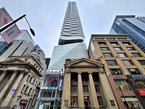 197 Yonge St Photo 1