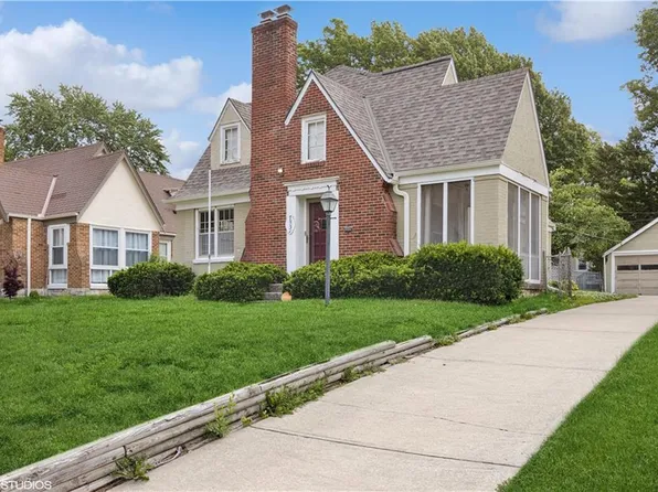 7531 Grand Ave, Kansas City, MO 64114