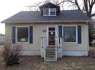 8744 Mulberry Ave, Caseyville, IL 62232
