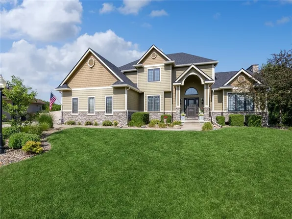 5672 NW 5th Ct, Des Moines, IA 50313