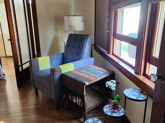 5th image of 4564 E Talmadge Dr Room 2