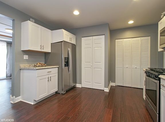 4th image of 9 Monee Ct