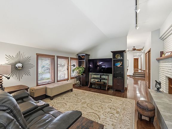 4th image of 1675 Penticton Ave #168