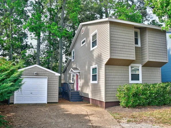 706 10th St, Virginia Beach, VA 23451