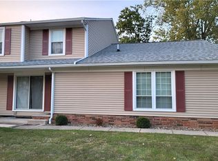 10560 Independence Dr #25A, North Royalton, OH 44133