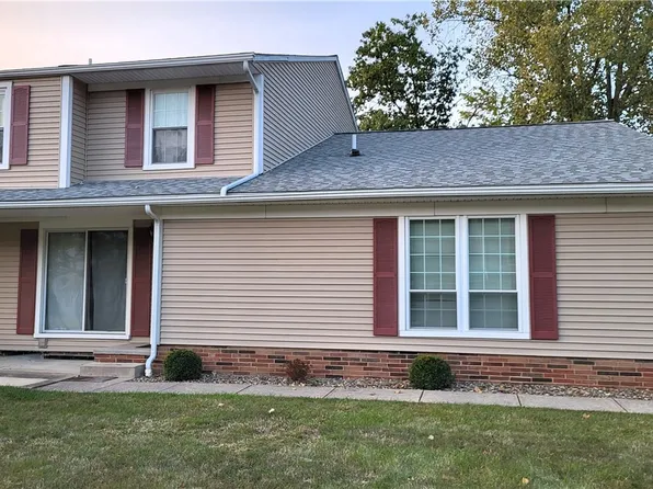 10560 Independence Dr #25A, North Royalton, OH 44133