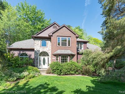 7914 Brookwood Dr, Clarkston, MI, 48348
