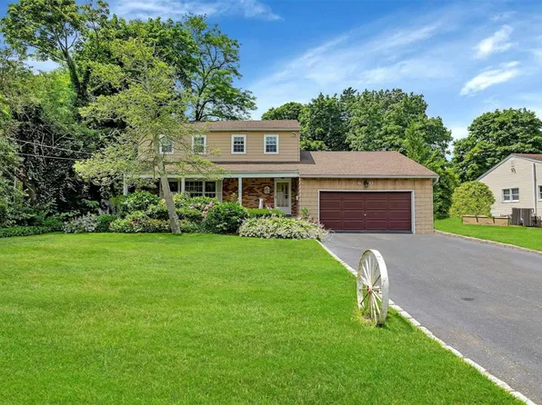 60 Gerritsen Avenue, Bayport, NY 11705
