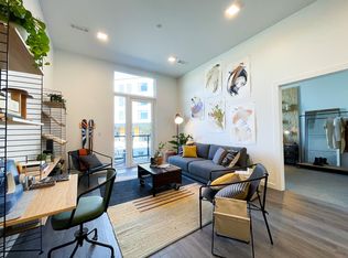 125 Addison St #110, Boston, MA 02128