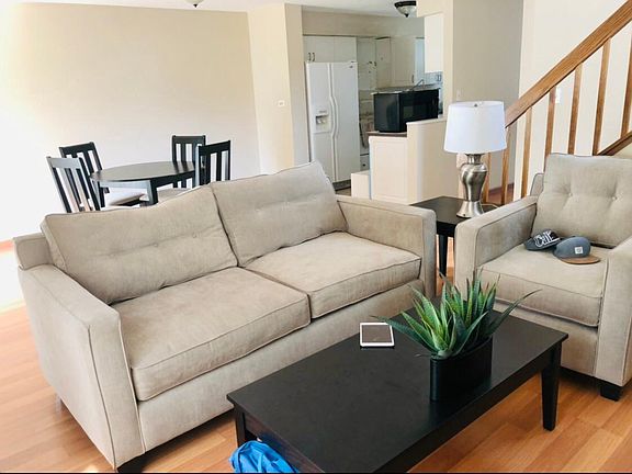 Living room dining room