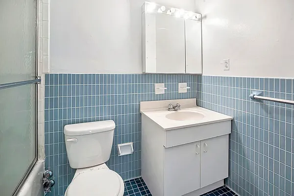 Rented by Compass | media 5