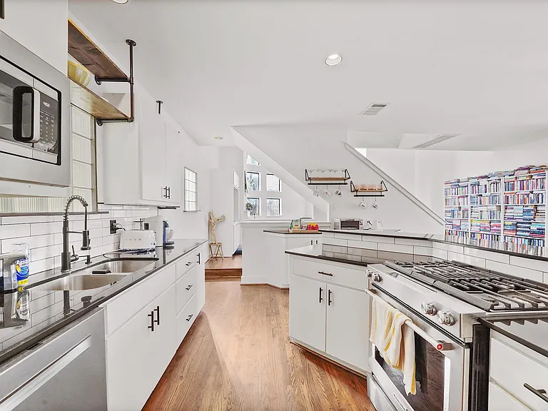 1231 Jackson Blvd — Photo 12