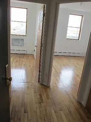 Rented by FlatFinders Realty | media 33