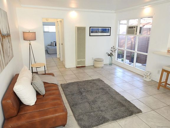5th image of 215 Del Mar Ave