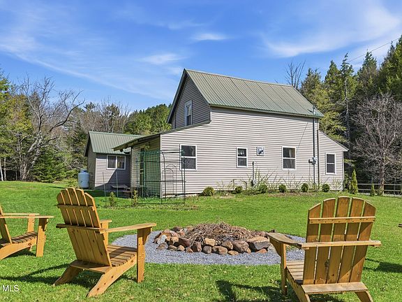 4th image of 14 Wolf Pond Road