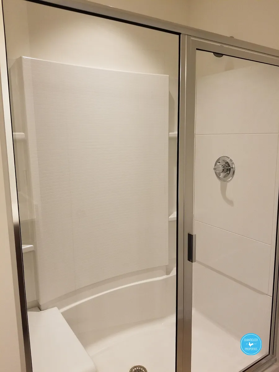 Building Photo - 49 E Grove Point Dr #1