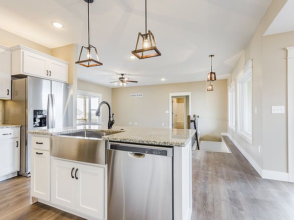 5th image of 8792 N Kelliann Way
