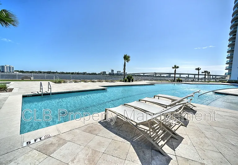 241 Riverside Dr #807 — Photo 15