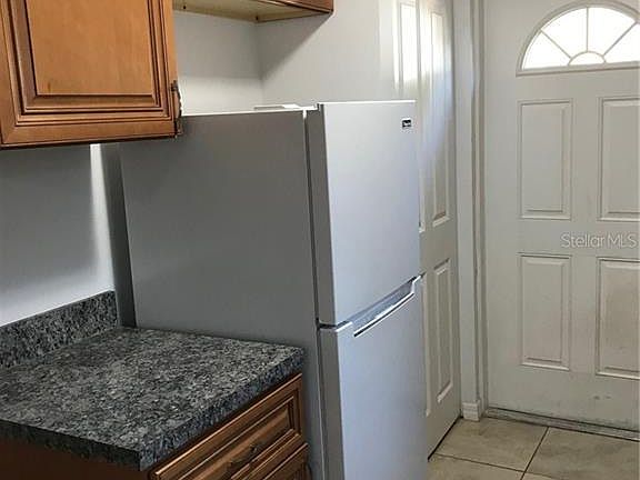 3rd image of 1059 32nd St